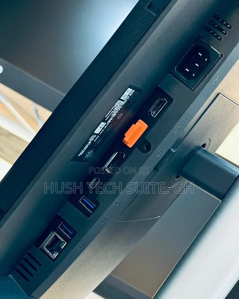 Dell 24” Type C Ips Edgeless Display Monitor