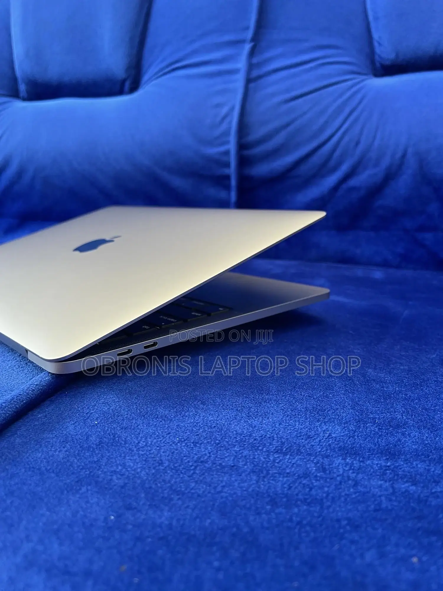 Laptop Apple MacBook Pro 2020 16GB Intel Core I7 SSD 1T