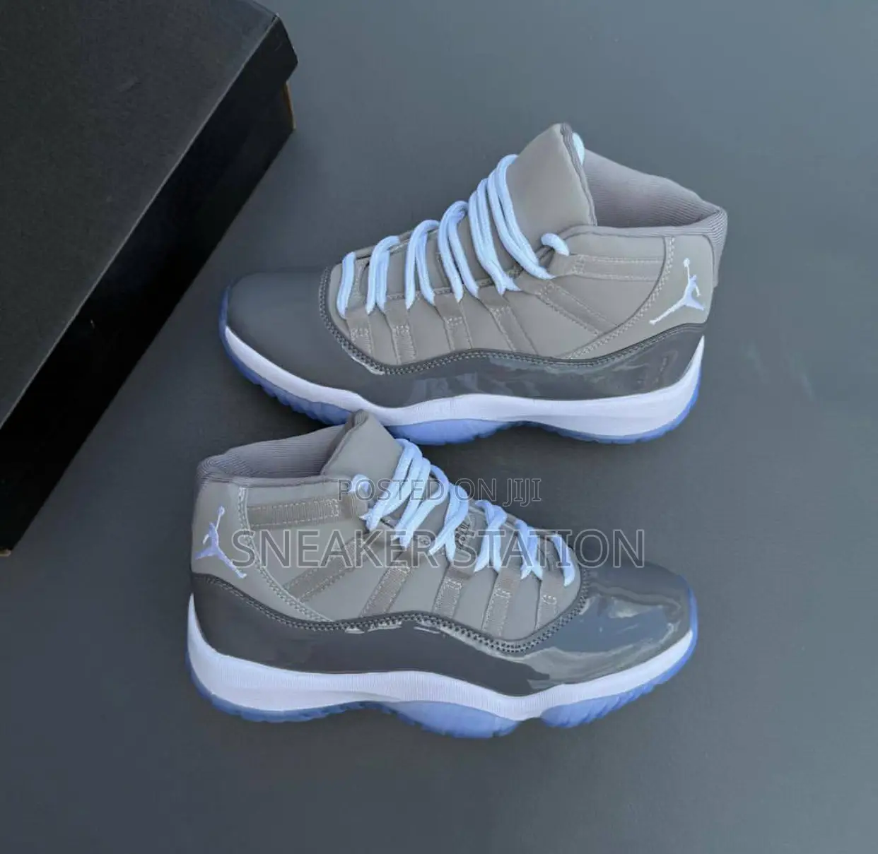 Air Jordan Retro 11 Cool Grey