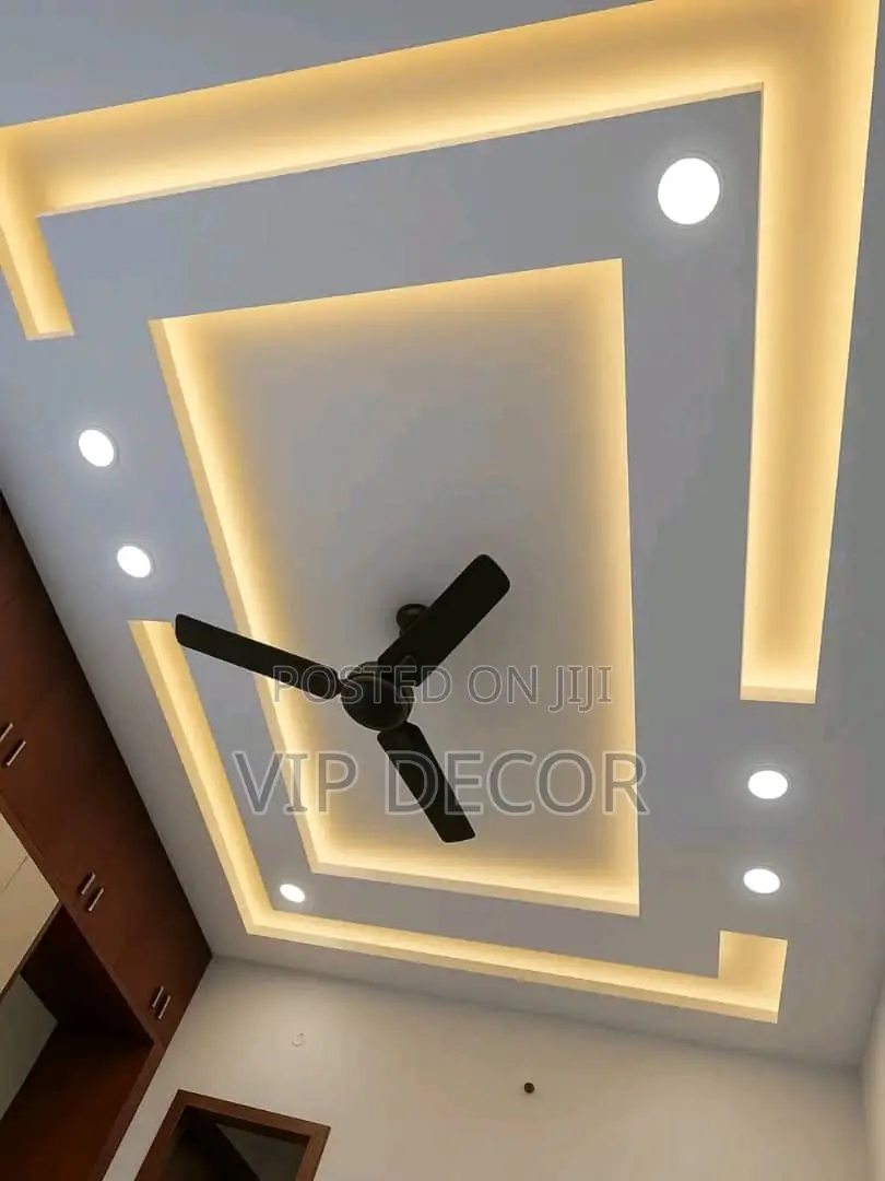 Excellent P.O.P Decor