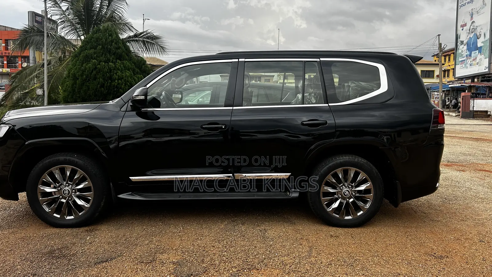Toyota Land Cruiser 5.7 V8 GXR 2020 Black