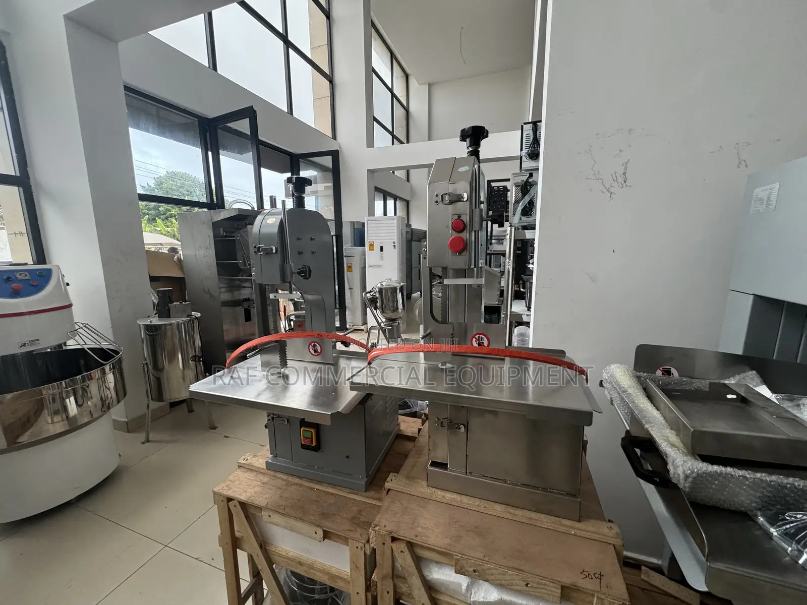 Commercial Tabletop Bonesaw 250