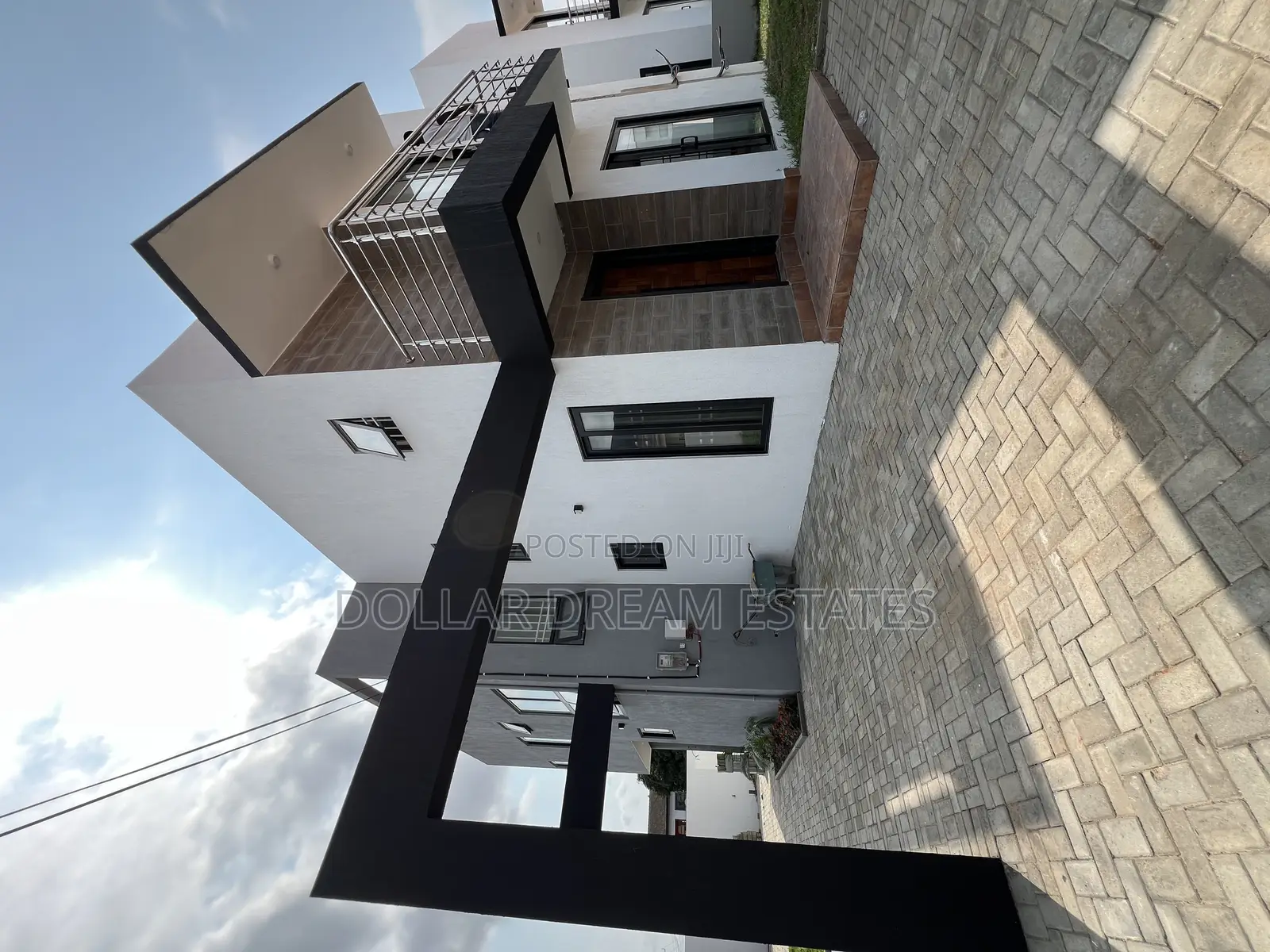 4bdrm House in East Legon for sale