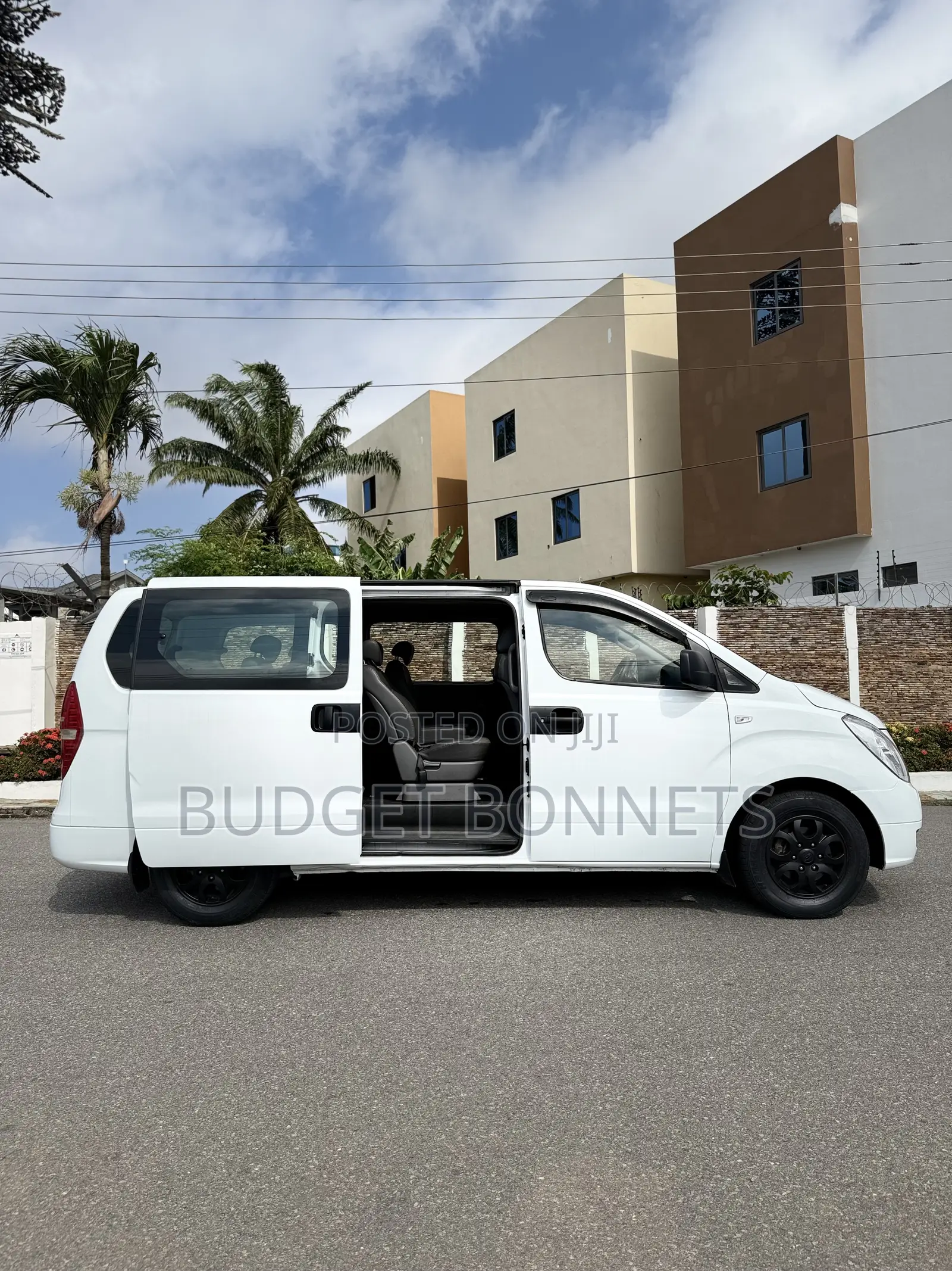 Hyundai Starex 2015 White