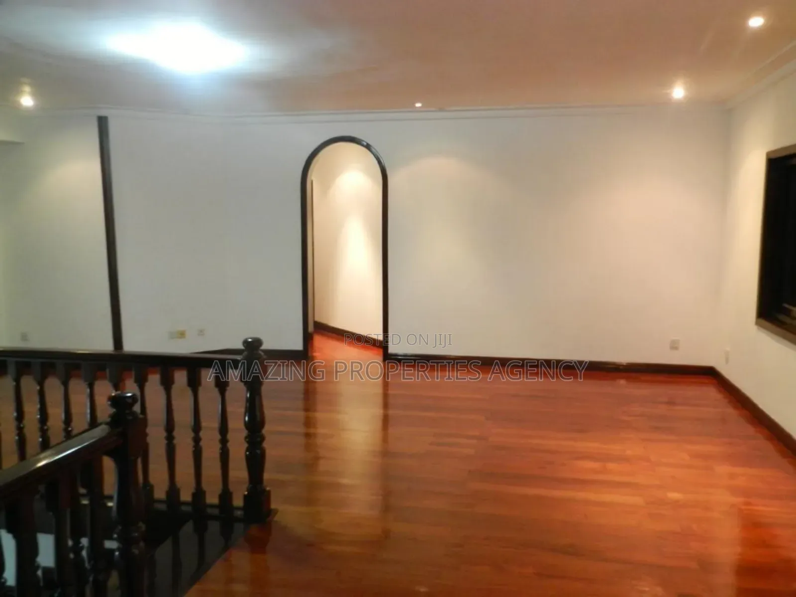 5bdrm House in Airport Residential Area for sale