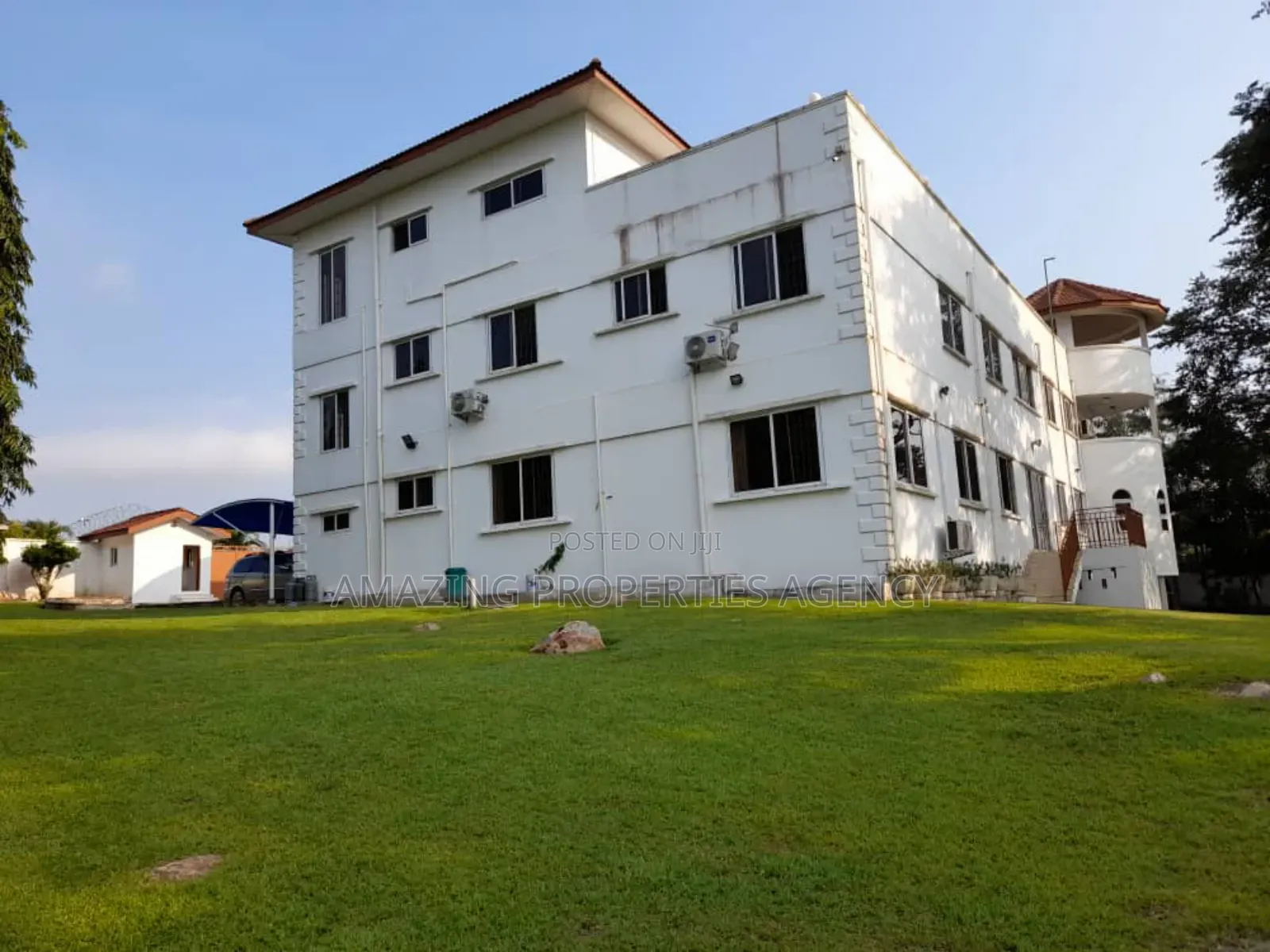 5bdrm House in Aburi for sale