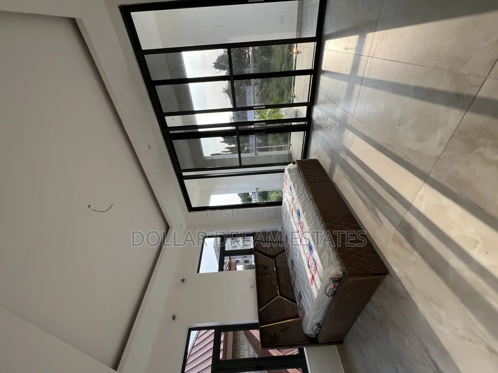 5bdrm House in Adjiriganor for sale