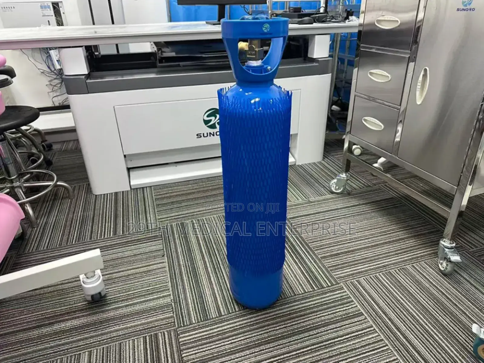 Oxygen Cylinder (10 Ltrs)