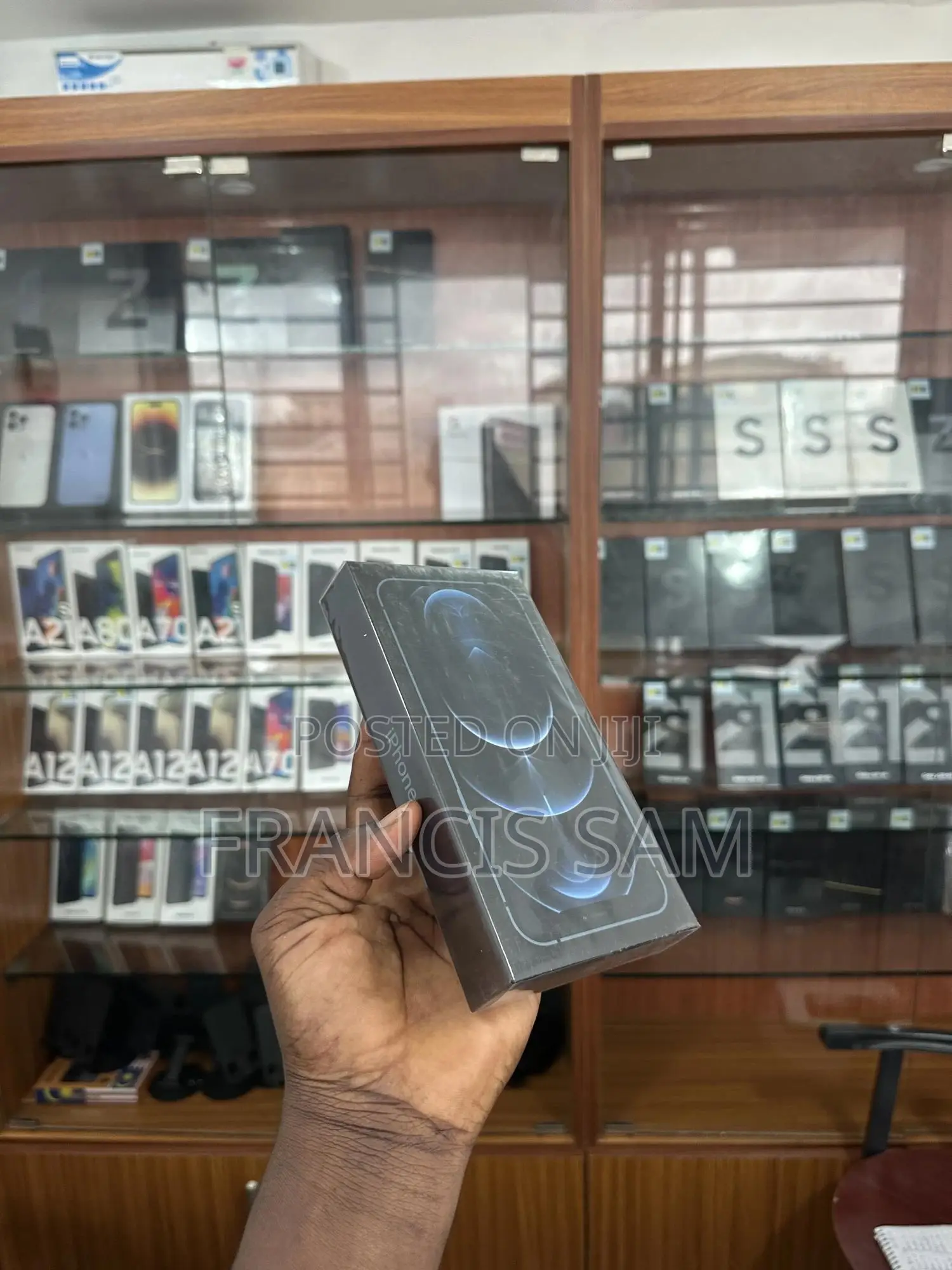 New Apple iPhone 12 Pro Max 128 GB Bronze