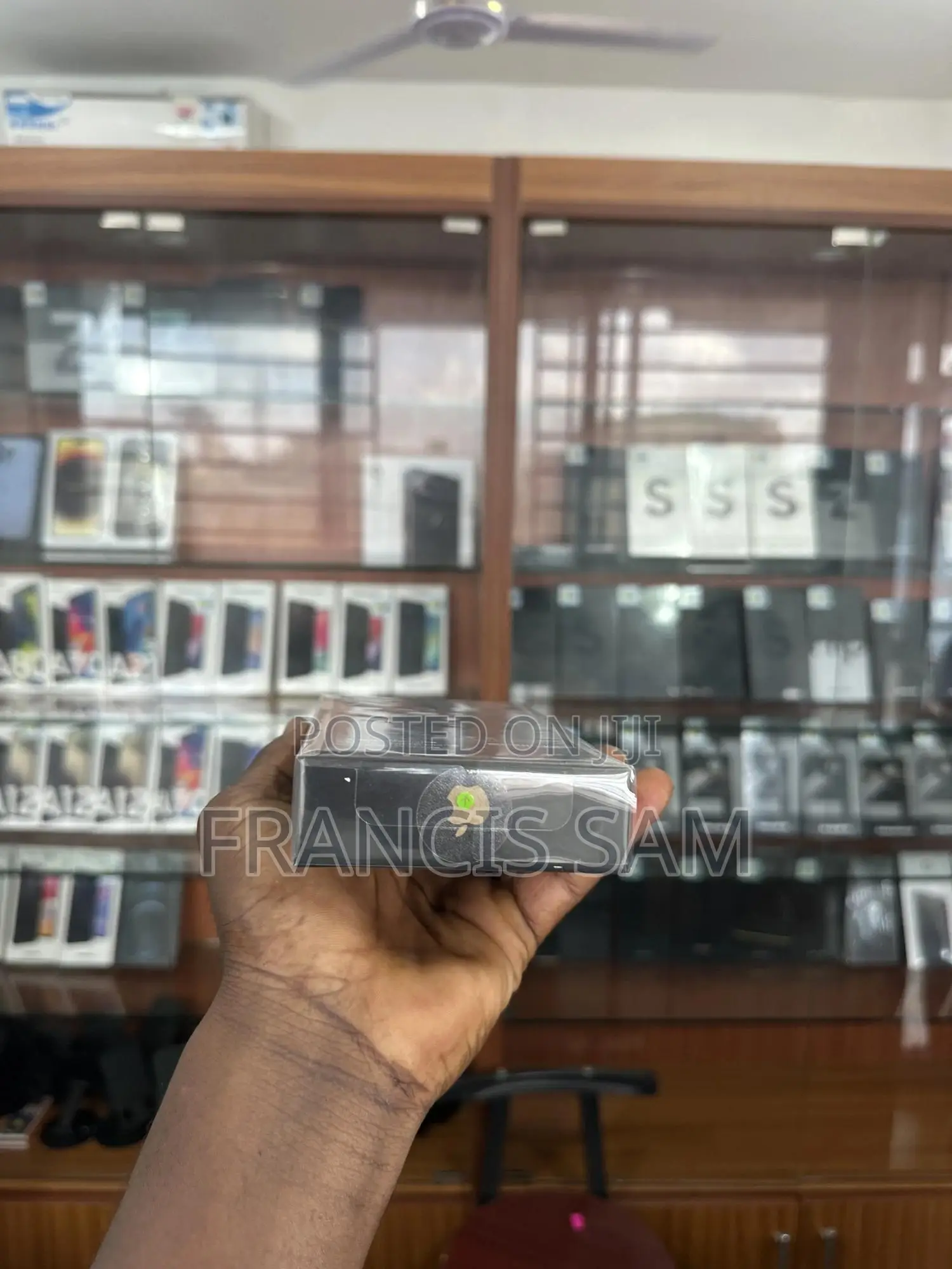 New Apple iPhone 12 Pro 128 GB Bronze
