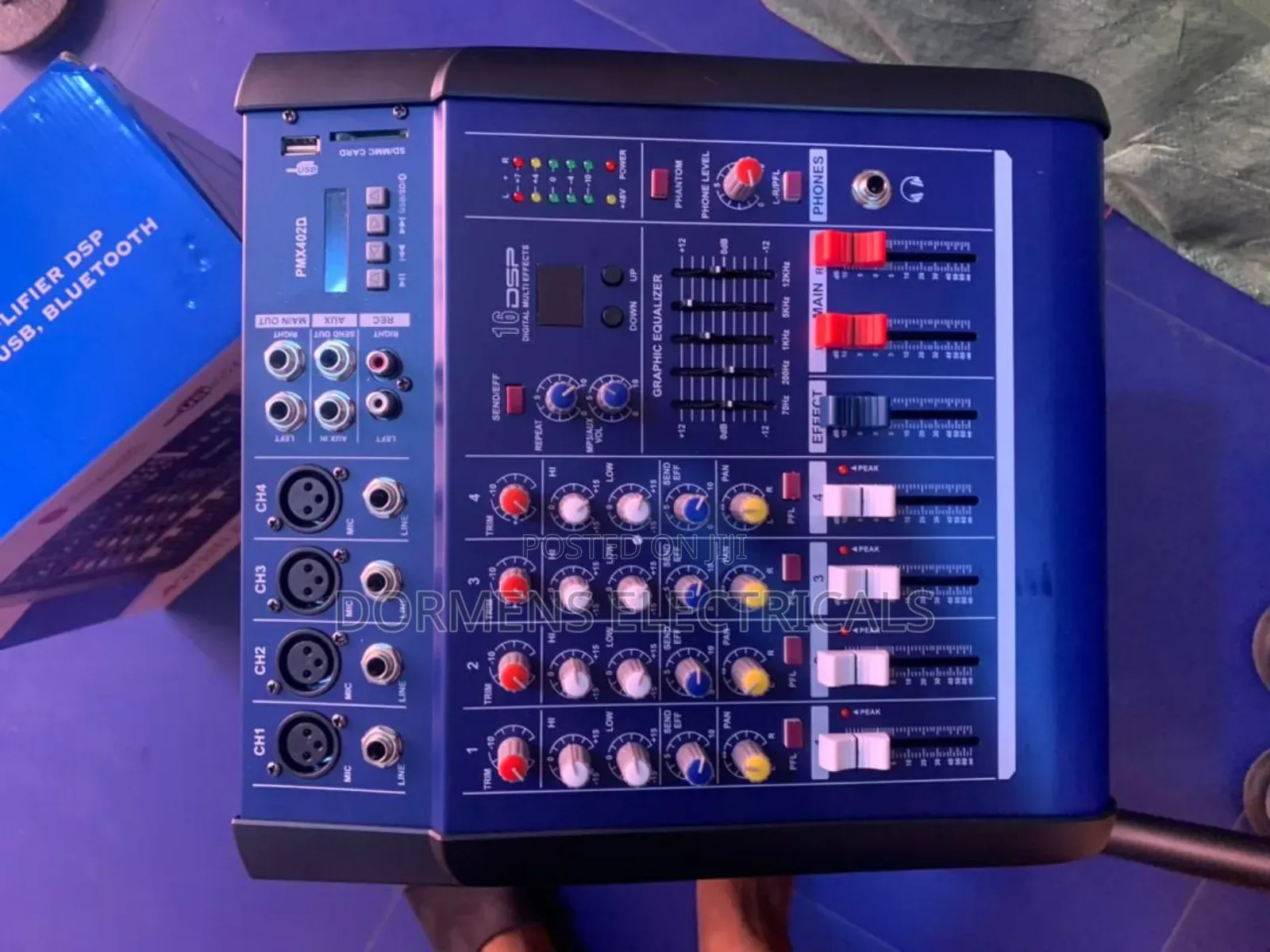 Powered Mixer 4
