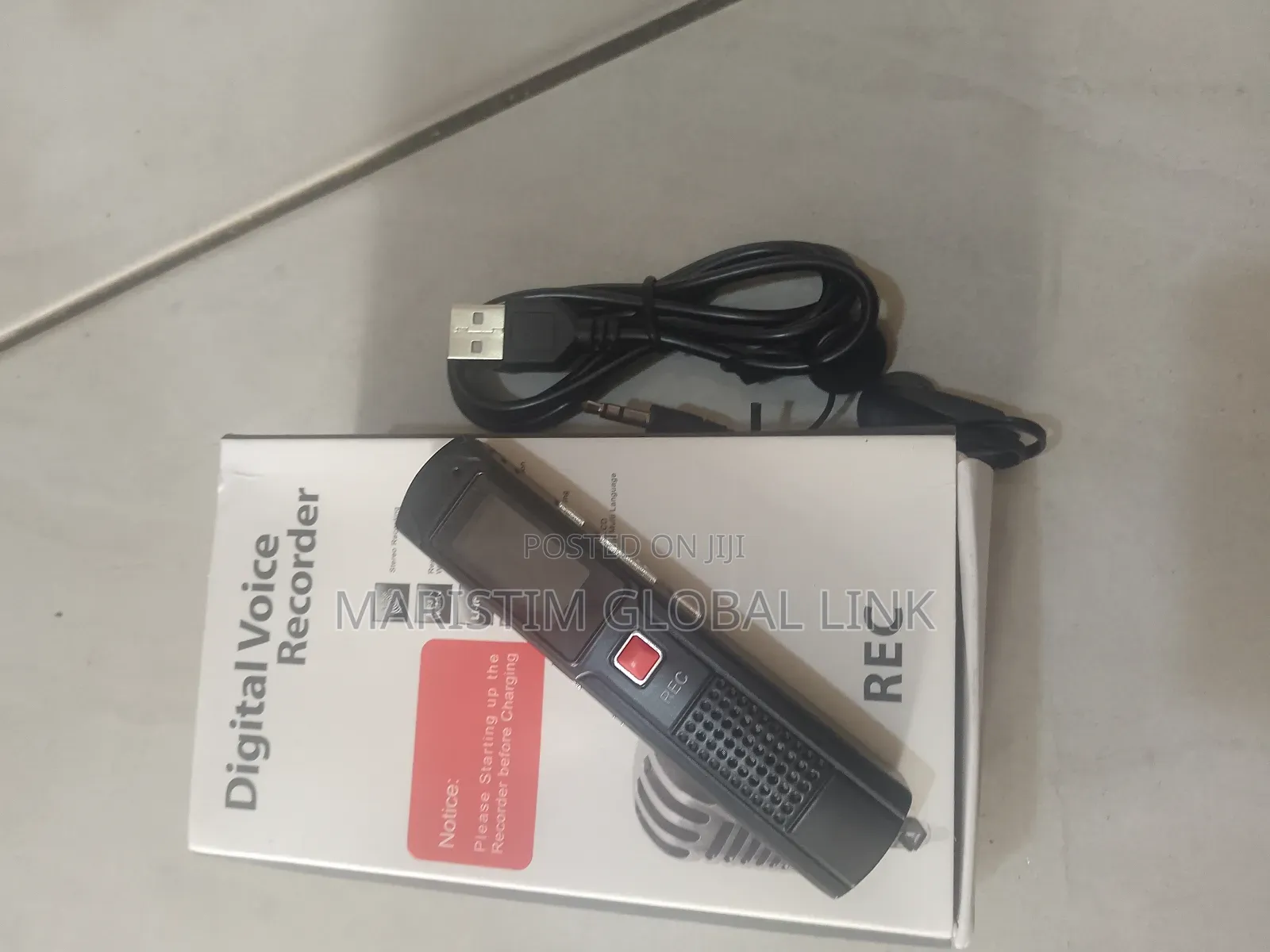 Digital Voice Recorder (European Type)