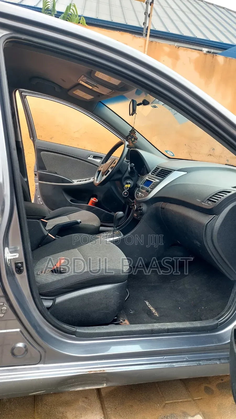 Hyundai Accent SE Sedan 2016 Blue