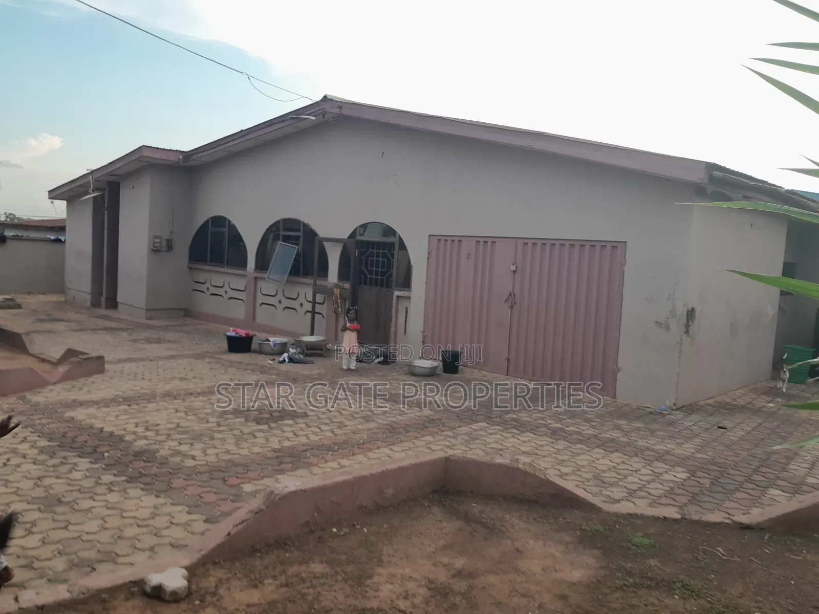 6bdrm House in Atonsu Edwinease (, Kumasi Metropolitan for sale
