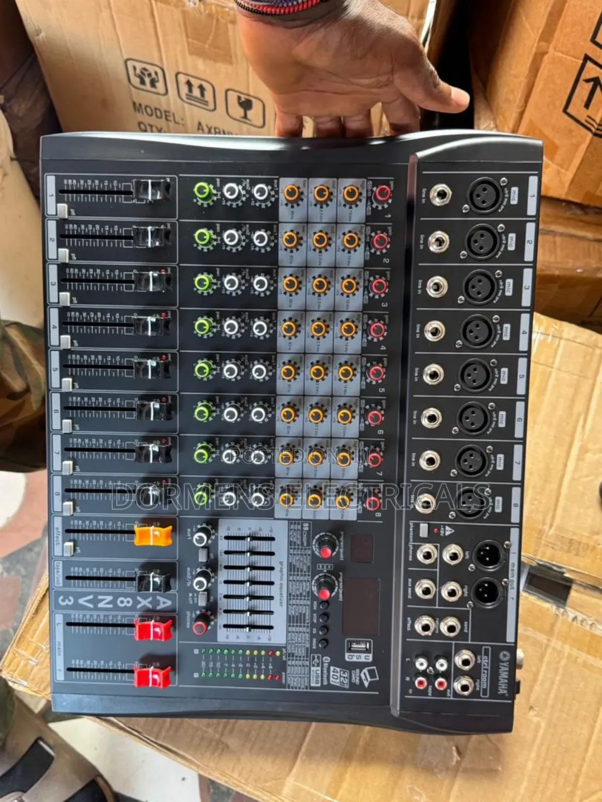 Yamaha Mixer 8