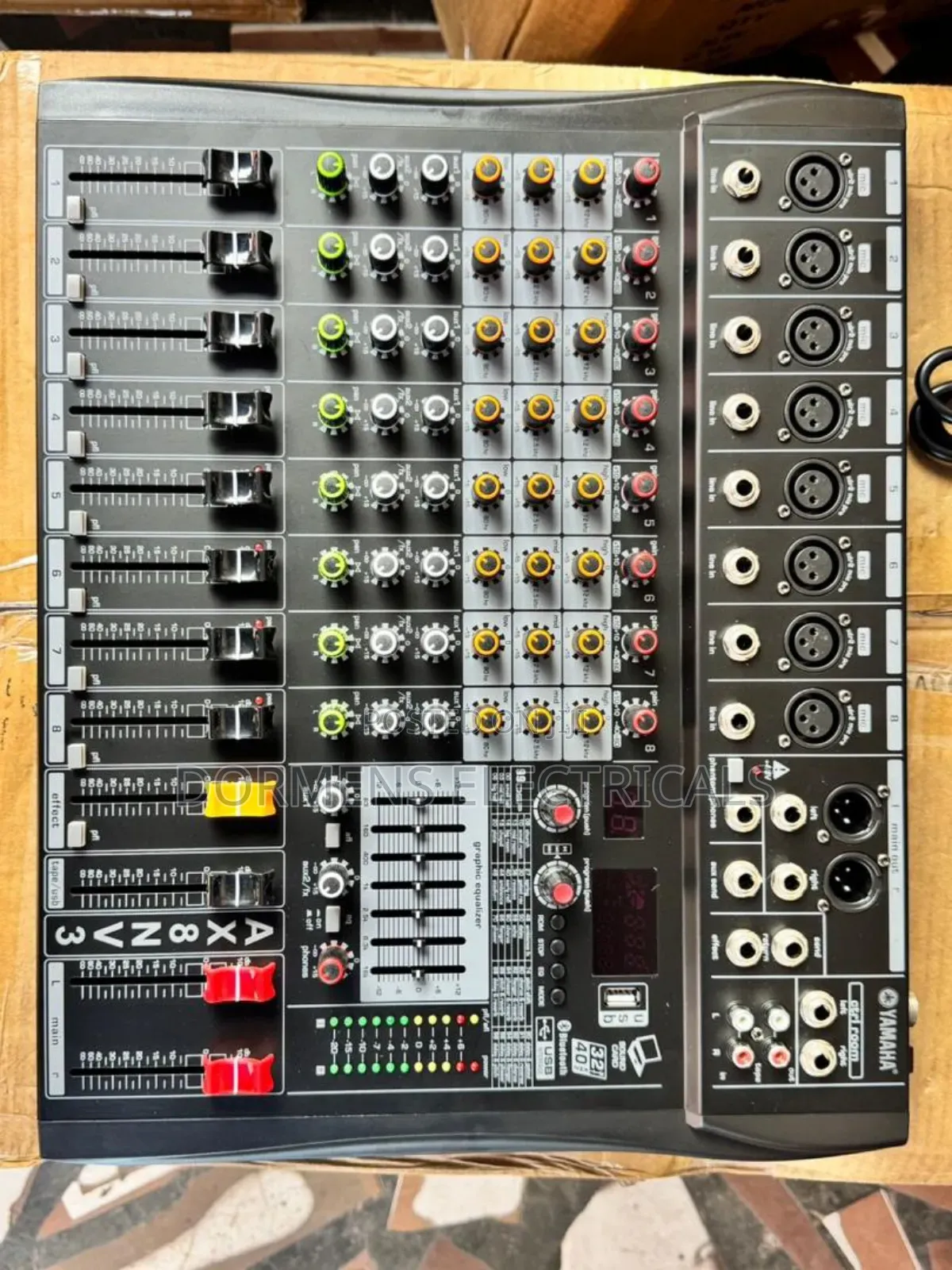 Yamaha Mixer 8