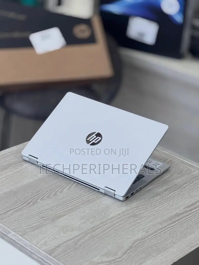 New Laptop HP OmniBook 5 14" 8GB Intel Core i5 SSD 512GB