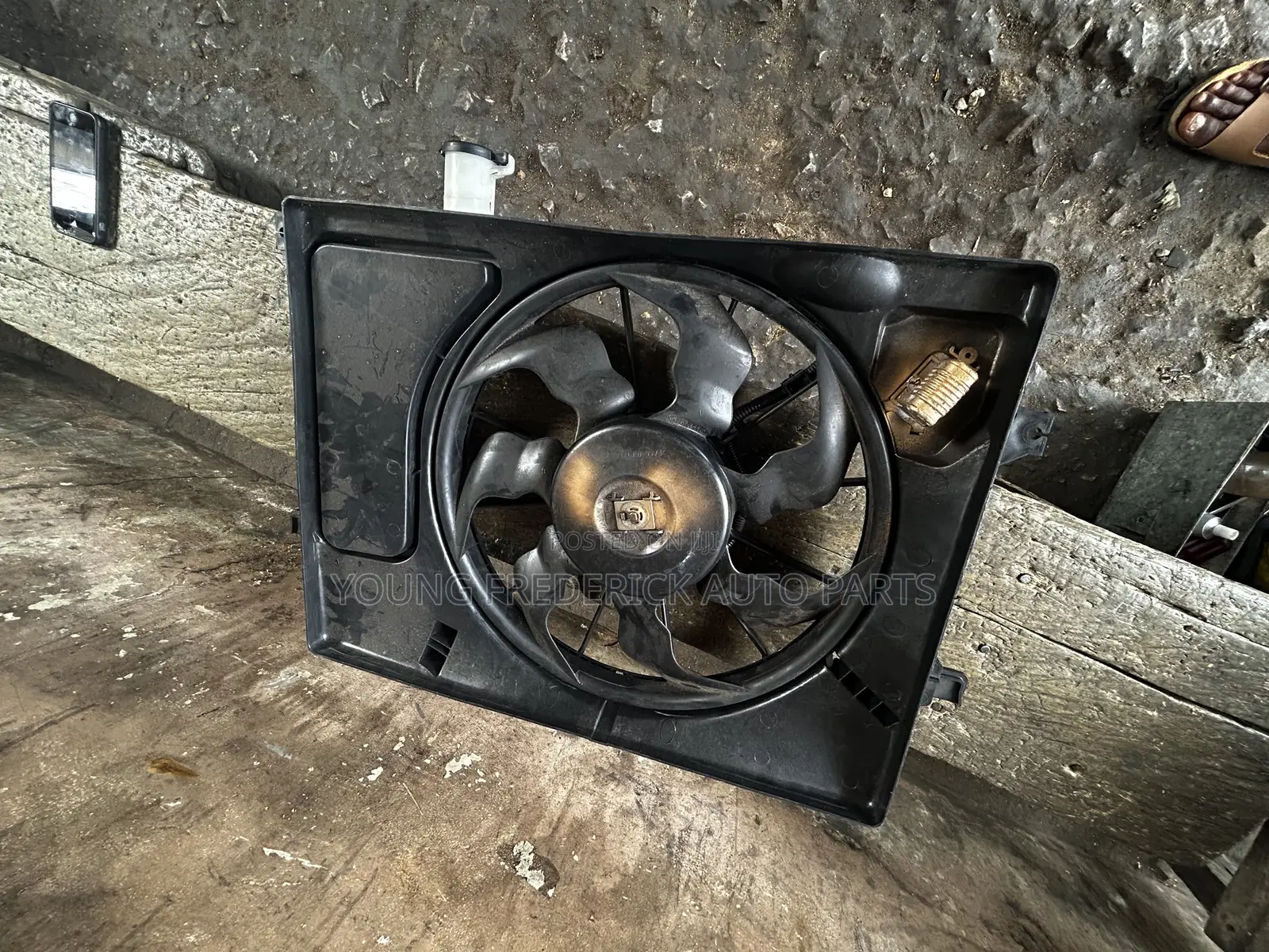 Hyundai Elantra 2012 2013 2014 Radiator Fan