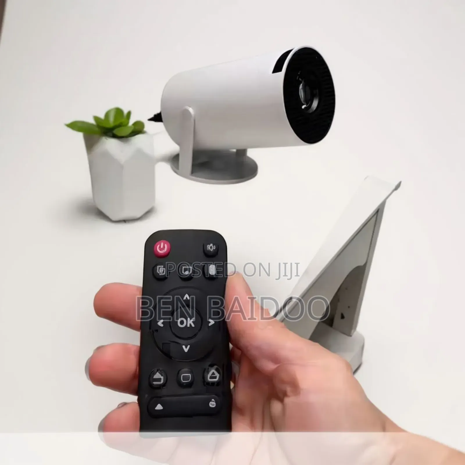 Ultra Hd Smart Projector (Quality Streaming Device)