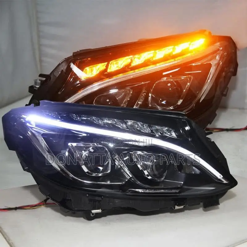 Mercedes-Benz C300 Headlight