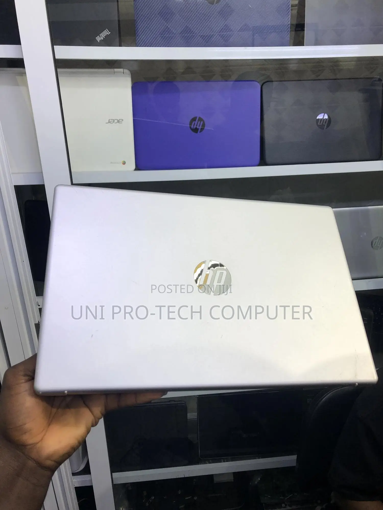 Laptop HP 15-Da2933nia 8GB Intel Core I3 SSD 256GB
