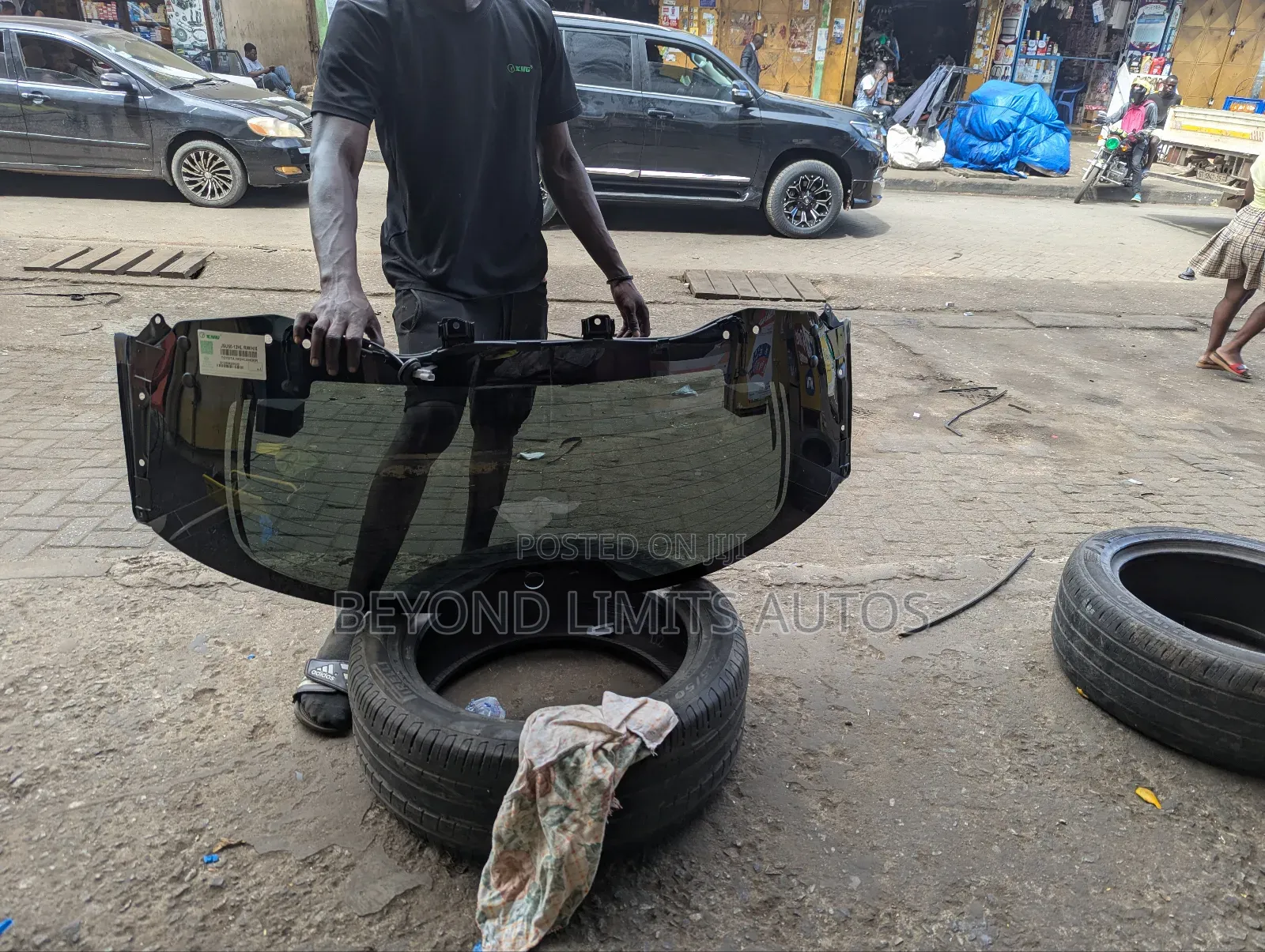 Toyota Highlander Back Glass