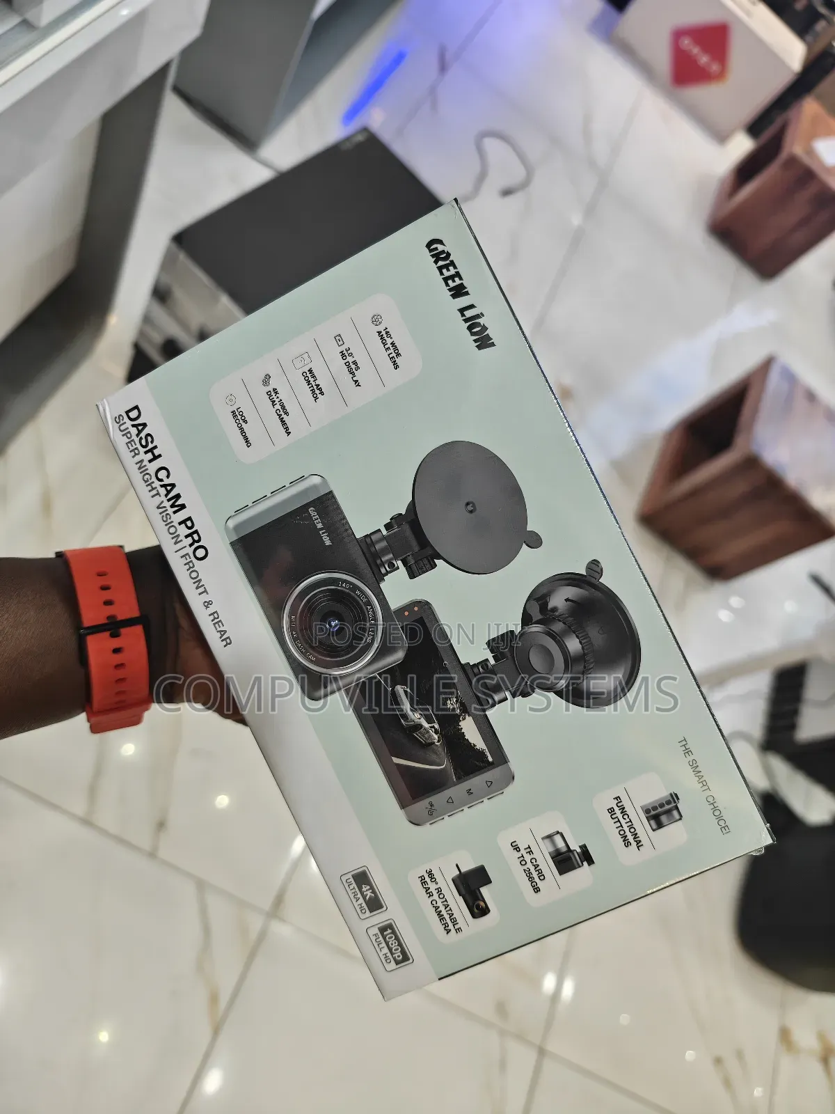 Dash Cam Green Lion
