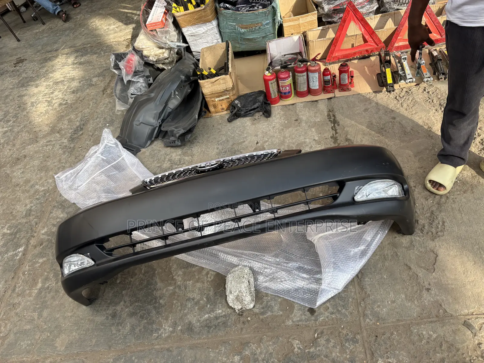 Toyota Corolla 2003 2004 2005 Complete Front Bumper