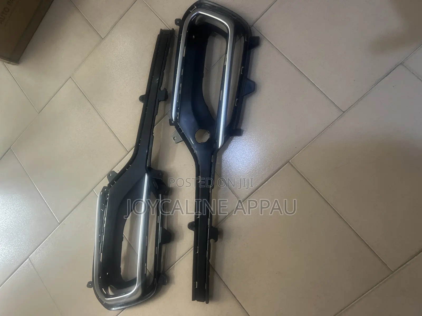 Hyundai Santa Fe 2017 Fog Light Cover and Chrome