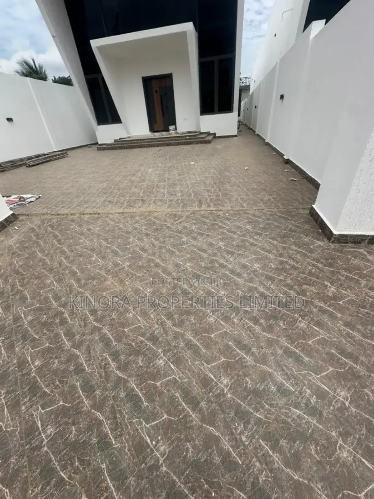 3bdrm House in Assemblies Of God, Agbogba for sale
