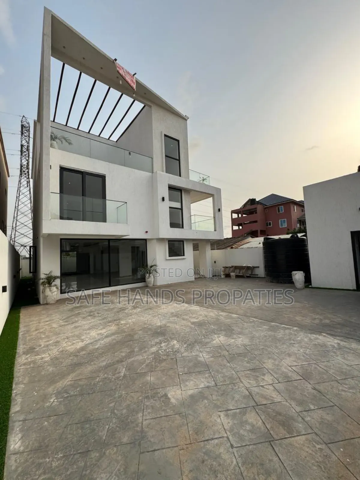 4bdrm House in Adjirigano, Accra Metropolitan for sale