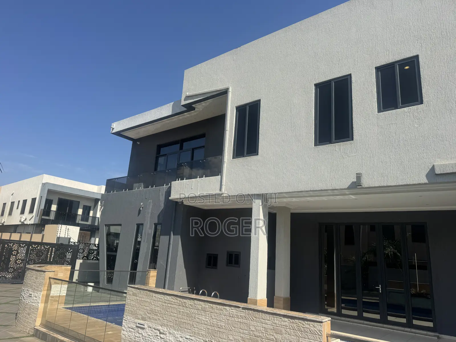 5bdrm Mansion in Spintex for sale