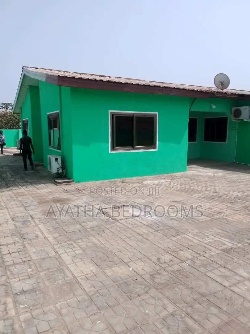 2bdrm House in Modern Properties, New Town for rent