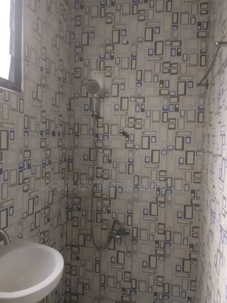 1bdrm Apartment in Adenta for rent