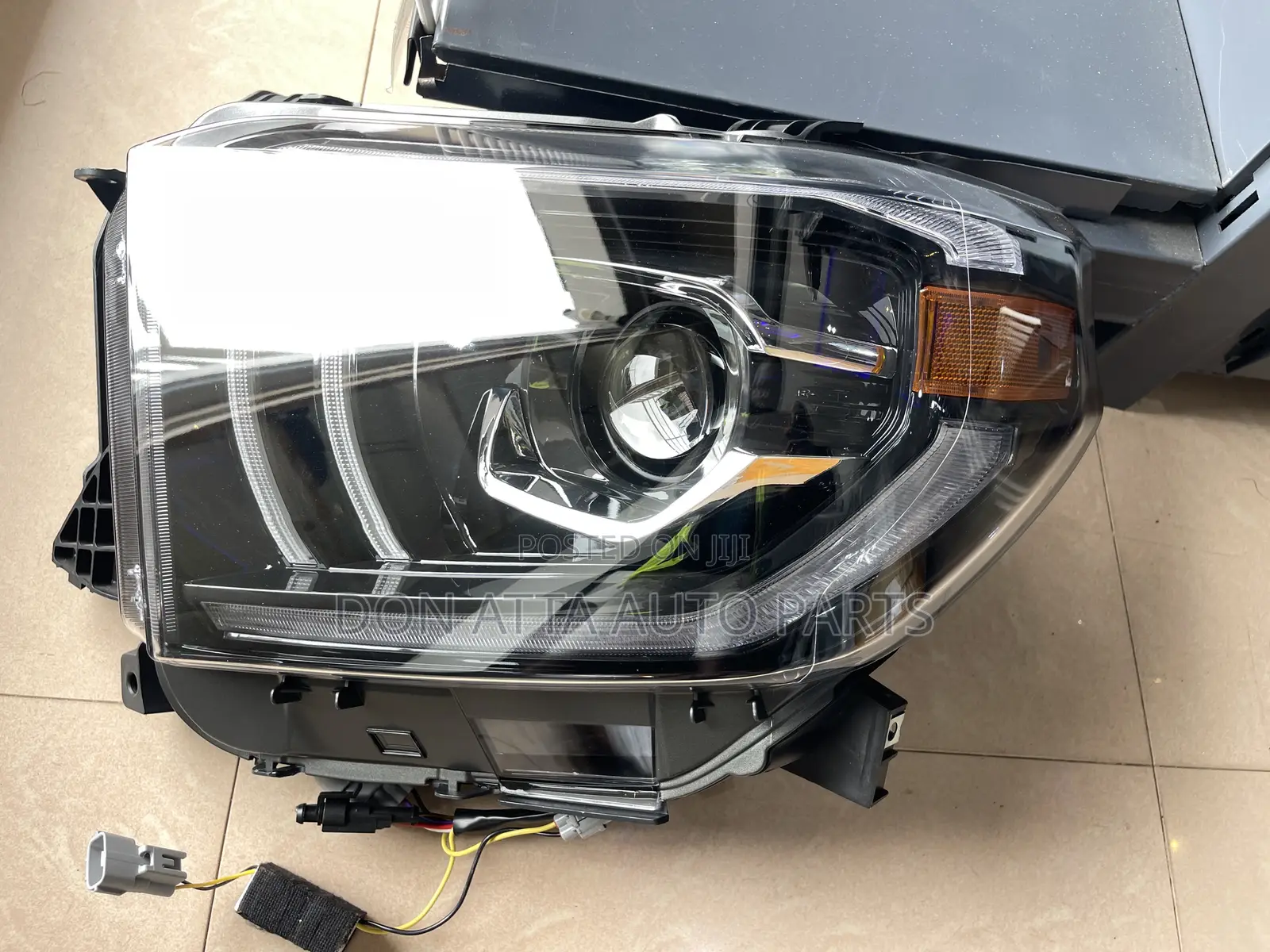 Toyota Tundra 2018 Spec Headlight Available  Rack Autoparts