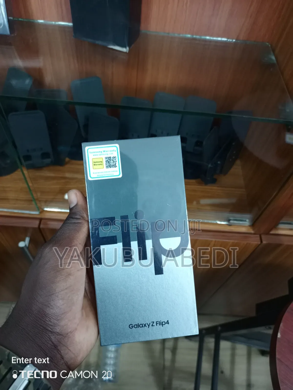 New Samsung Galaxy Z Flip4 256 GB Black