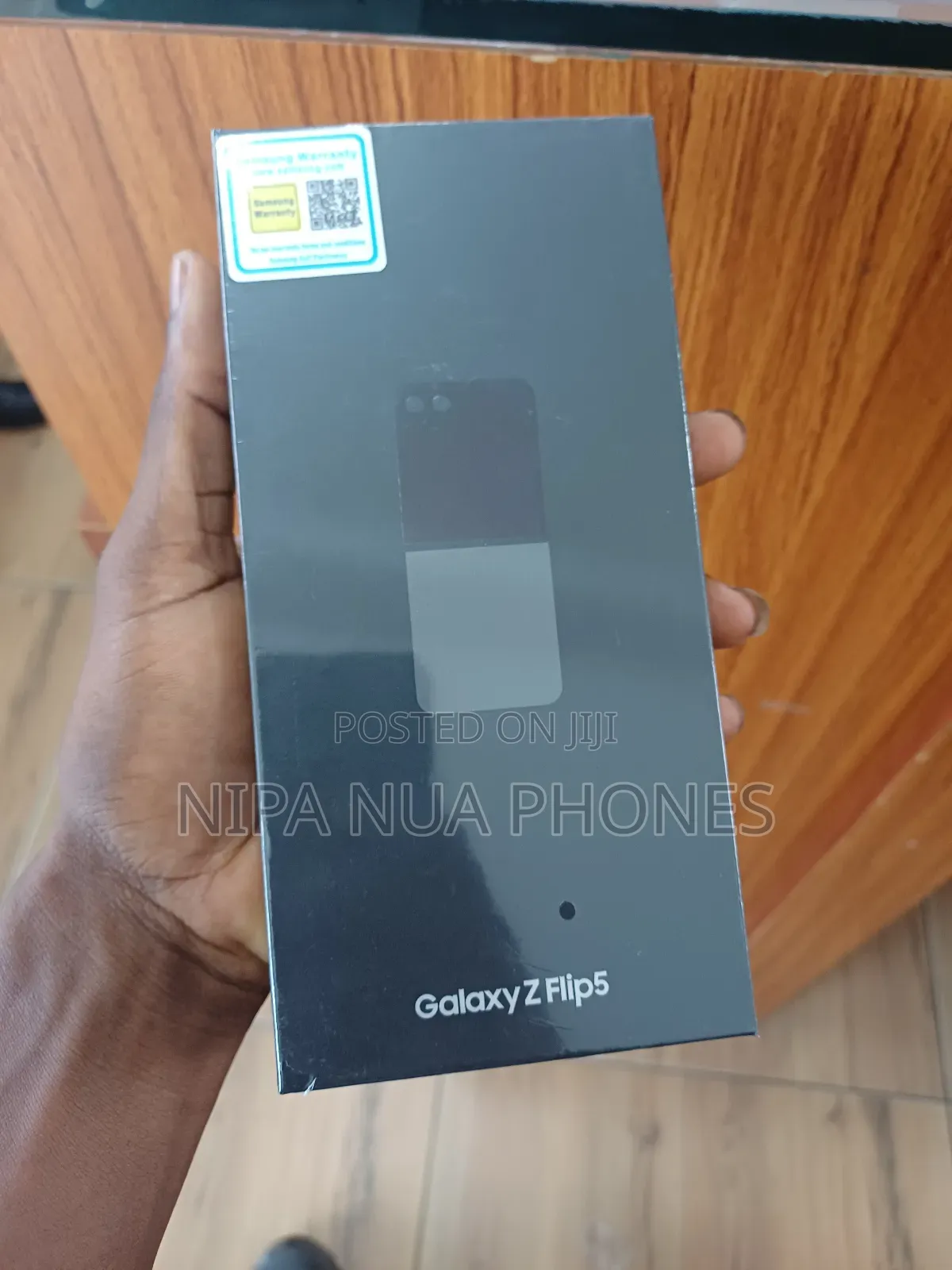 New Samsung Galaxy Z Flip 5 512 GB Gold