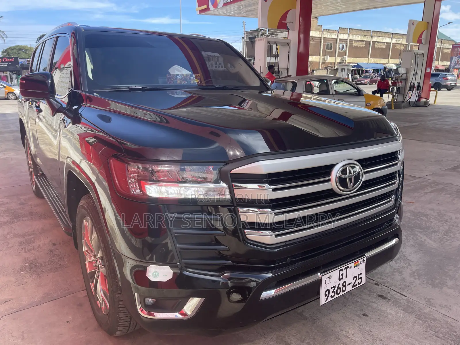 Toyota Land Cruiser J300 4.0 2022 Black