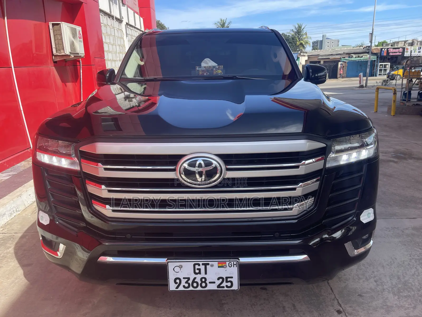 Toyota Land Cruiser J300 4.0 2022 Black