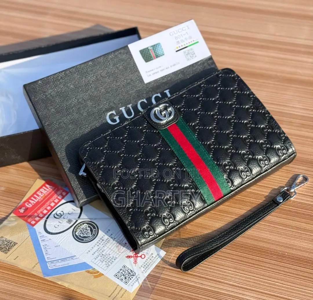 Gucci Black Gg Supreme Leather Men’S Clutch Bag