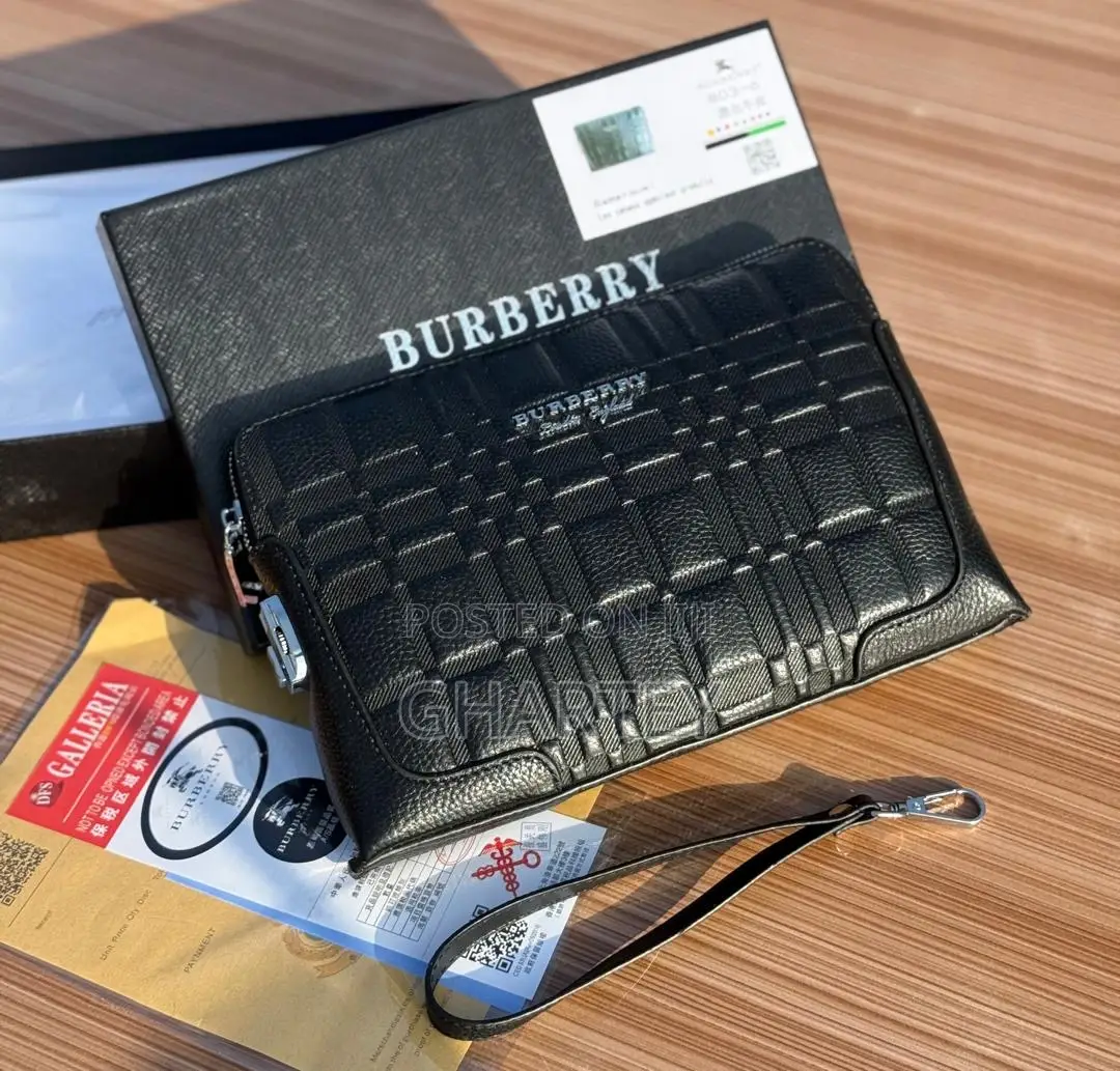 Burberry Men’S Quality Leather Clutch Bag