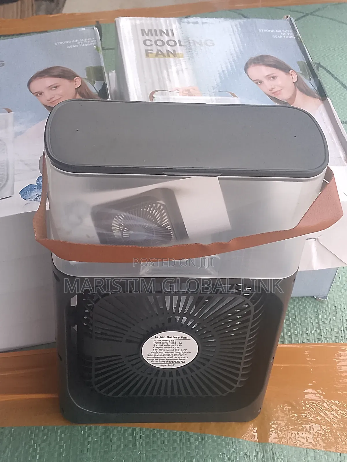 Mini Cooling Fan With Diffuser