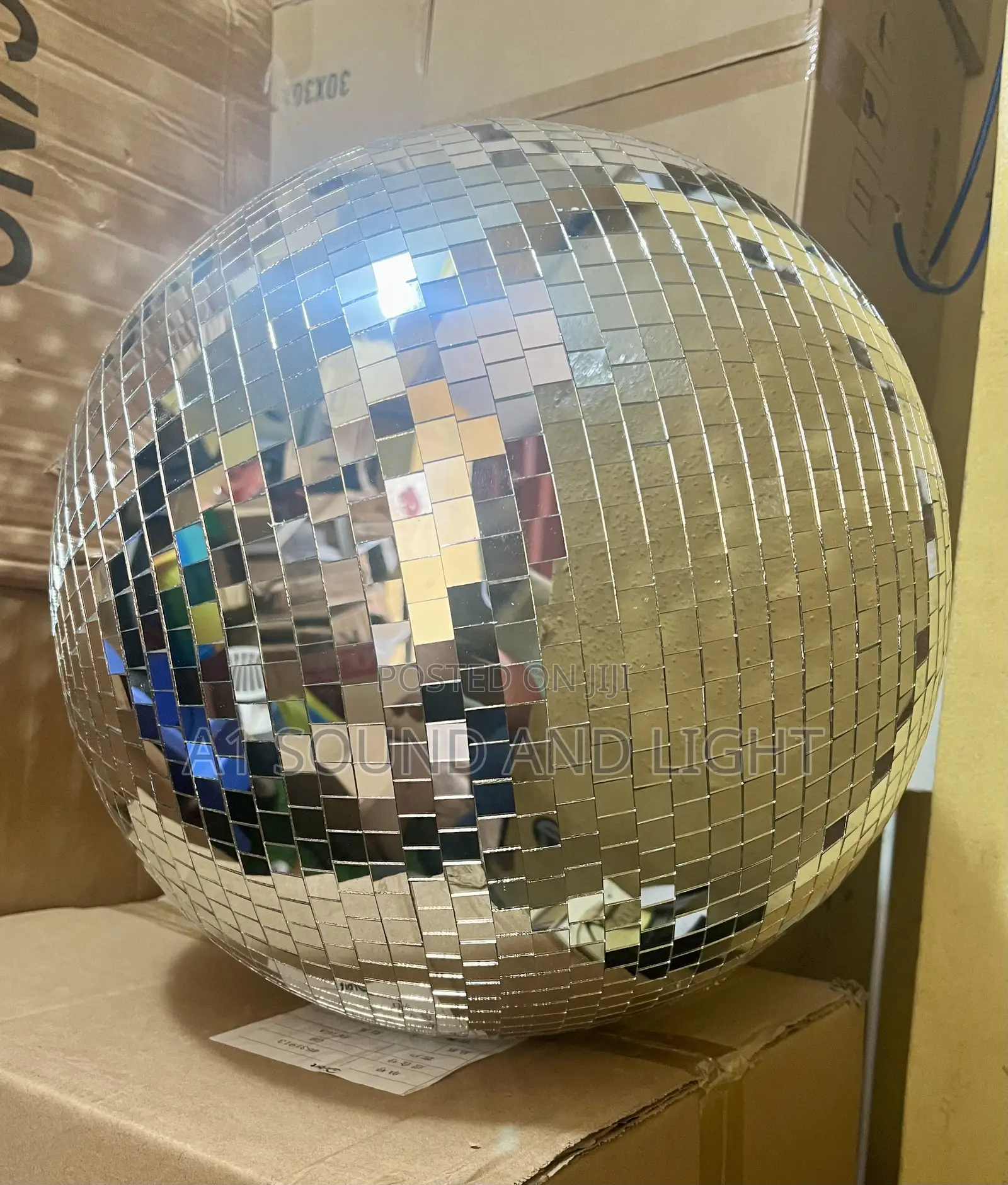 Mirror Ball 40x40x40