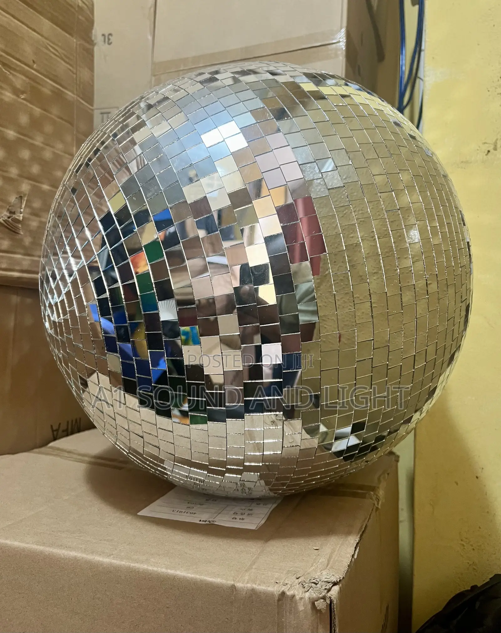 Mirror Ball 40x40x40