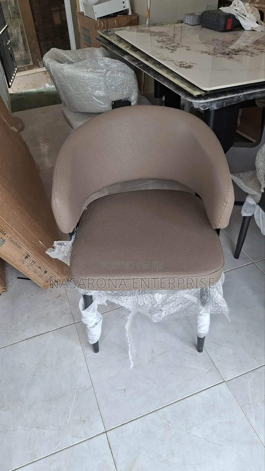 Comfortable Armrest Chair