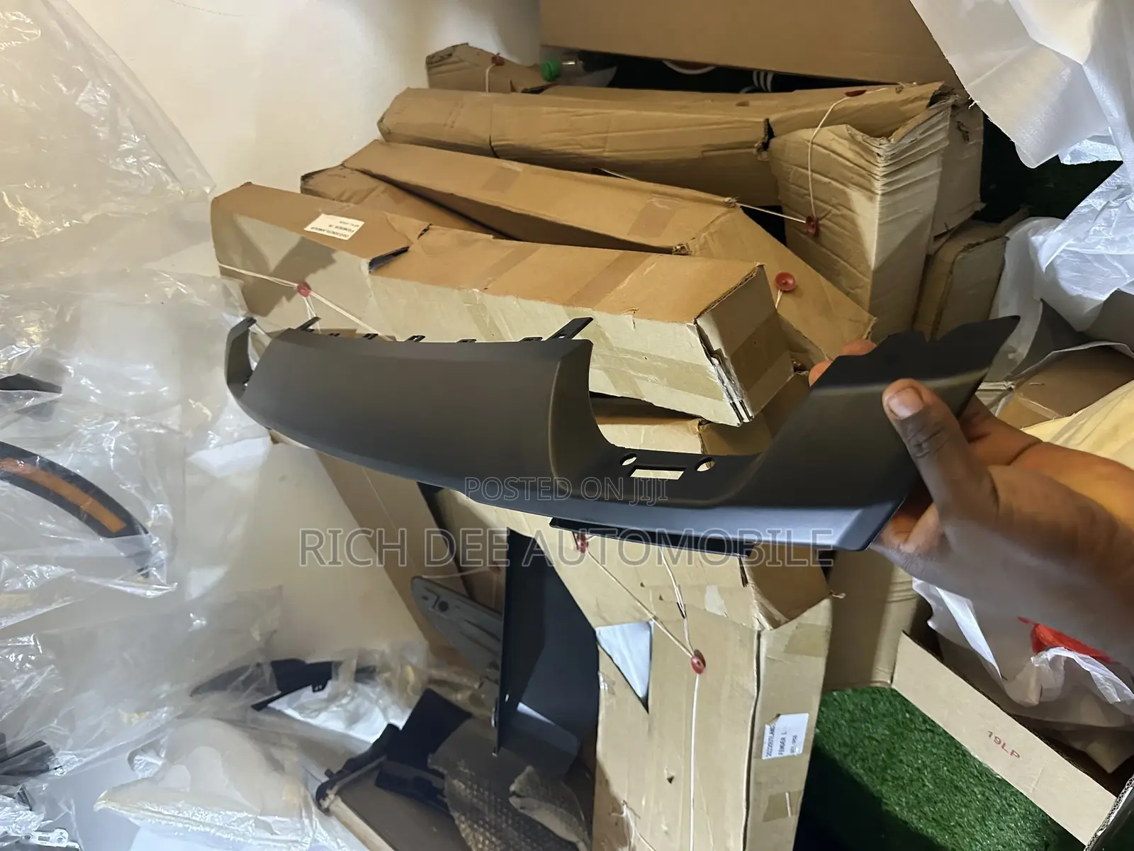 Ford F150 2023  Front Bumper Lower Molding