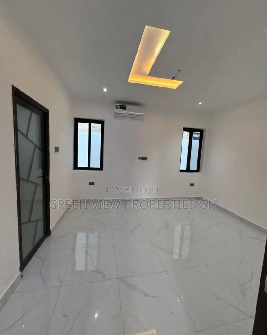 3bdrm House in Lake Side Estate for sale