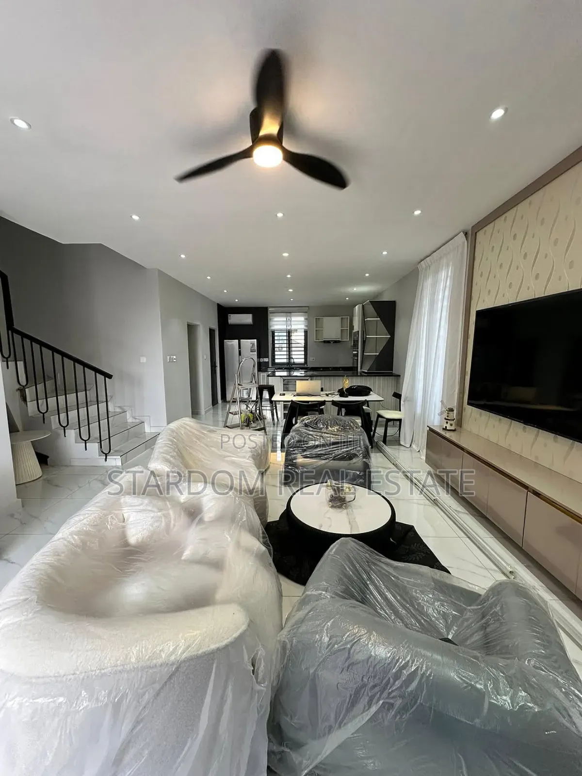 3bdrm Duplex in Lakeside Estate for sale