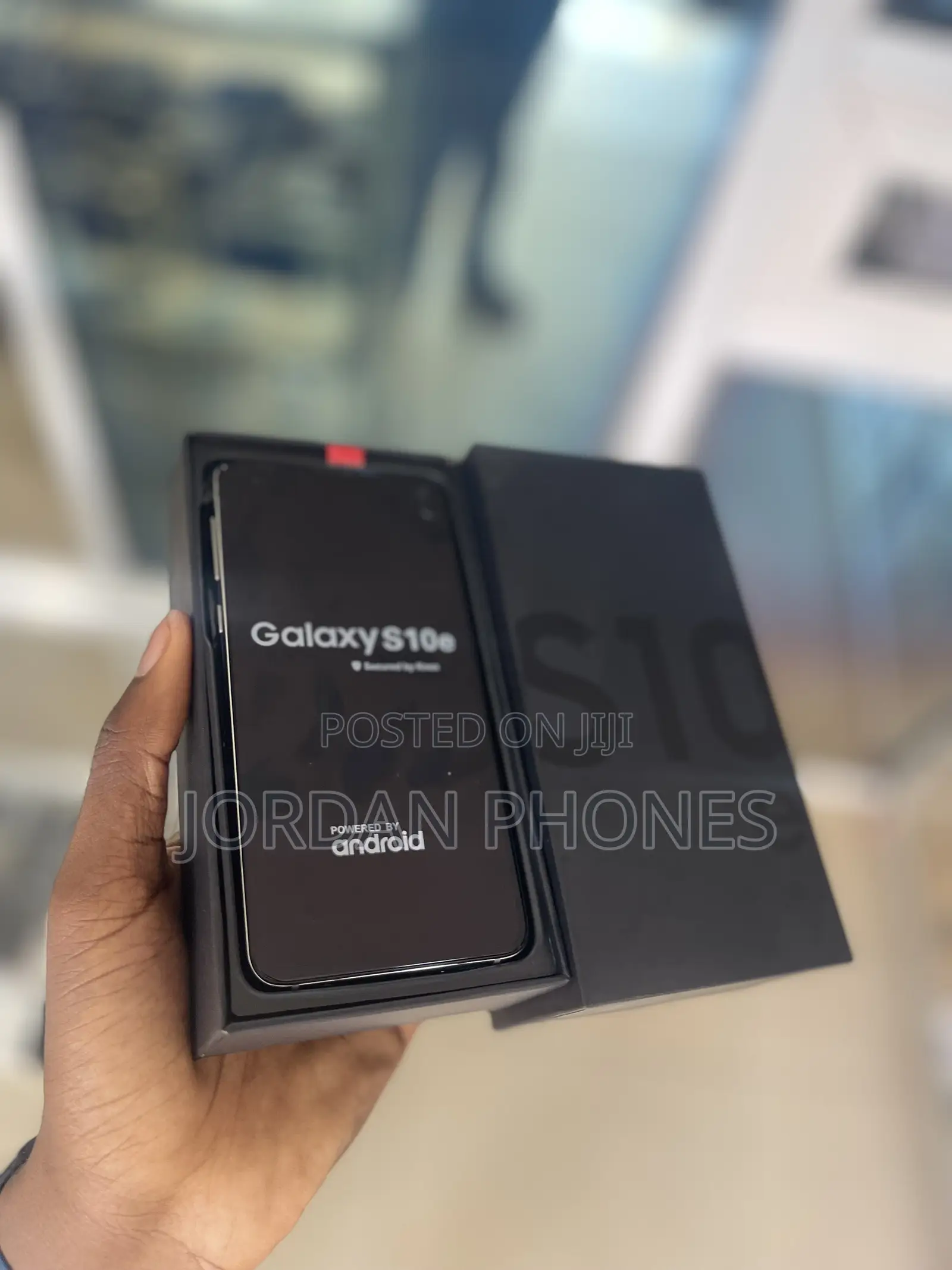 New Samsung Galaxy S10e 128 GB White