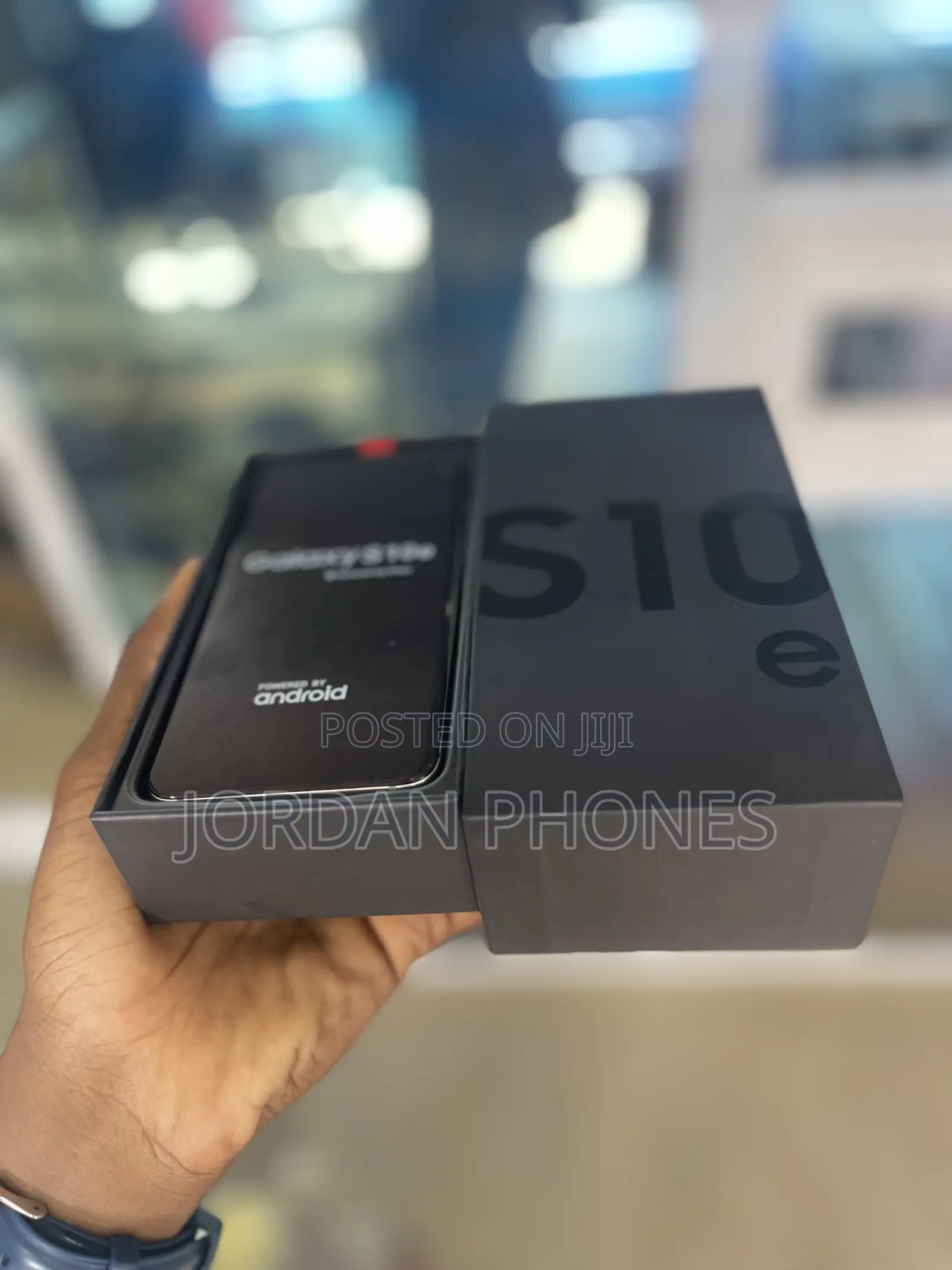 New Samsung Galaxy S10e 128 GB White